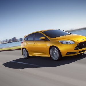 005-2013-ford-focus-st.jpg