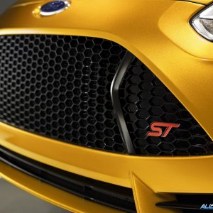 016-2013-ford-focus-st.jpg