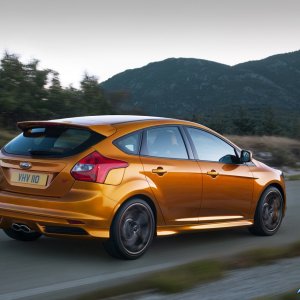 newfordfocus-st-04.jpg